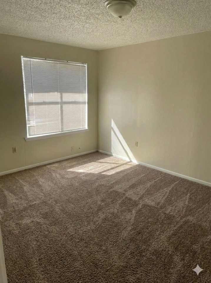 1648 Starboard Dr #C - Photo 4 of 5