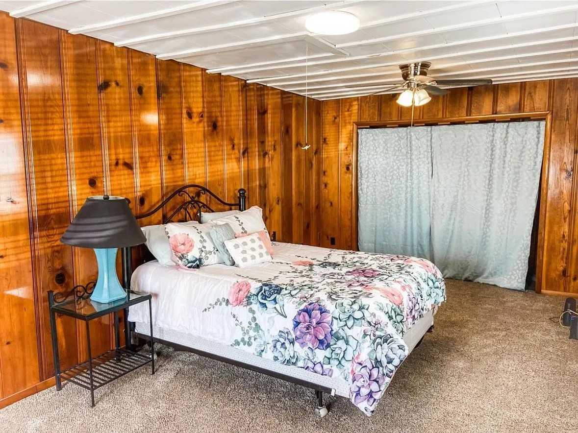 713 Vest Dr - Photo 3 of 10