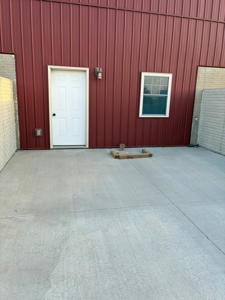 409 N Clark St - Photo 7 of 7