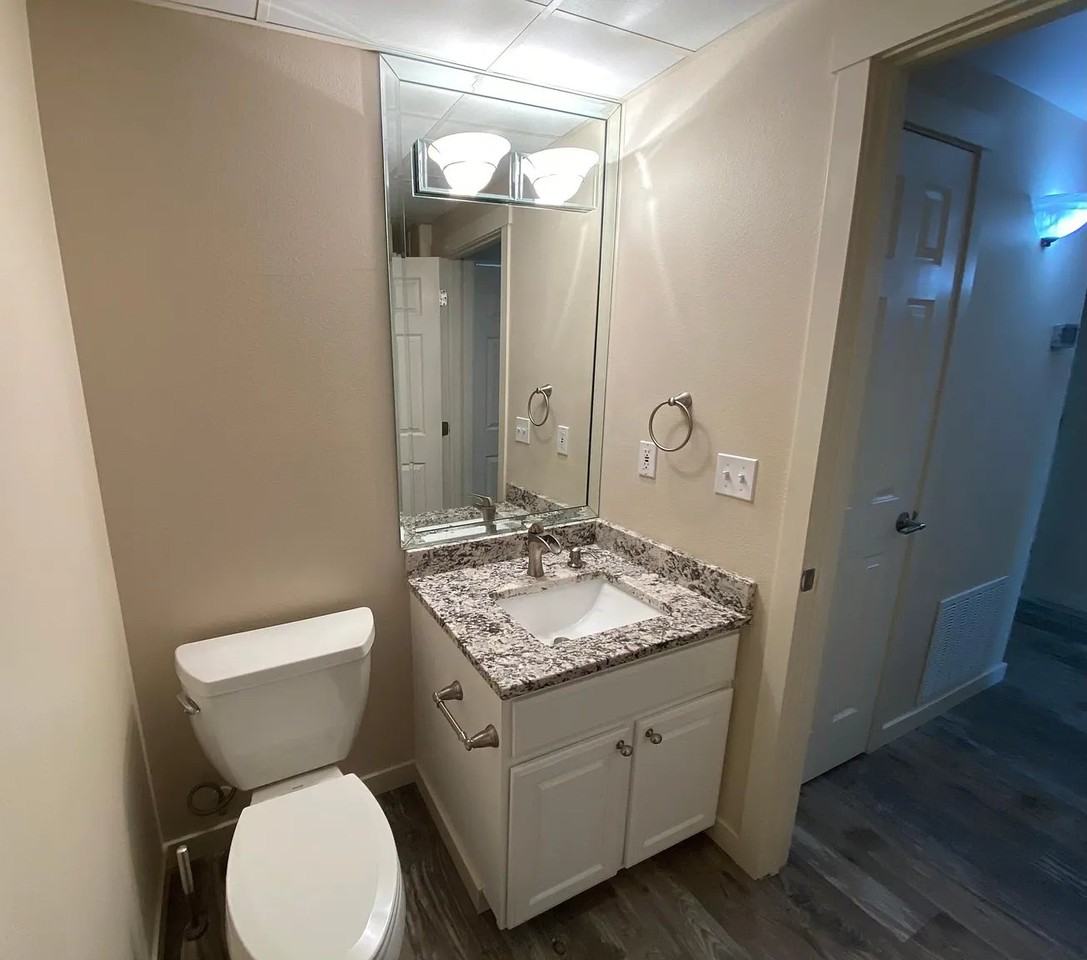 300 Columbia Point Dr #D101 - Photo 7 of 15