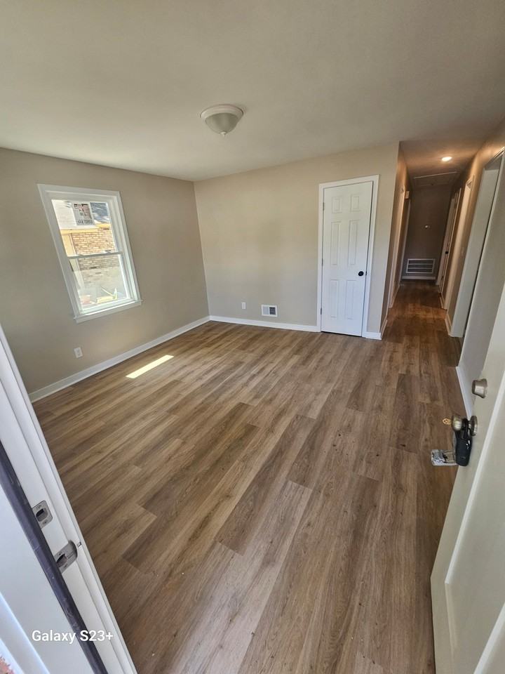 13 Acme St - Photo 2 of 17