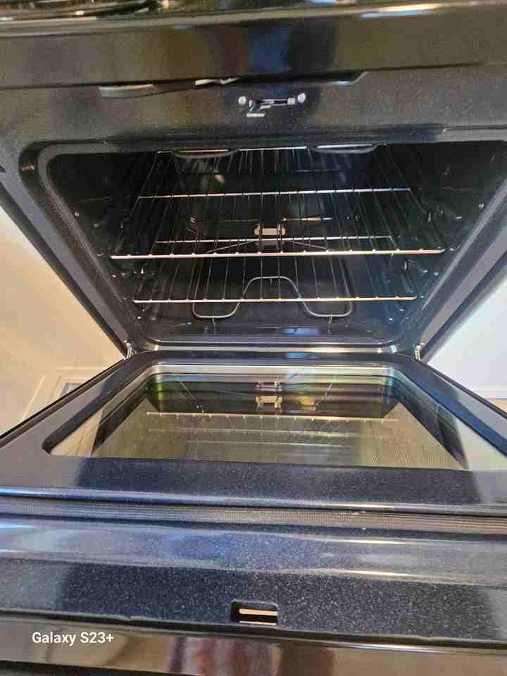 13 Acme St - Photo 7 of 17