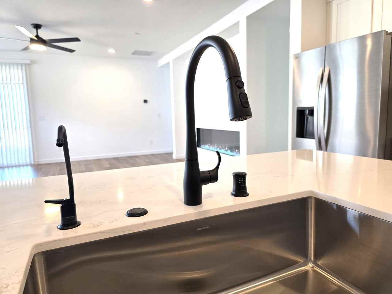10113 Sequoia Falls Pl - Photo 6 of 20