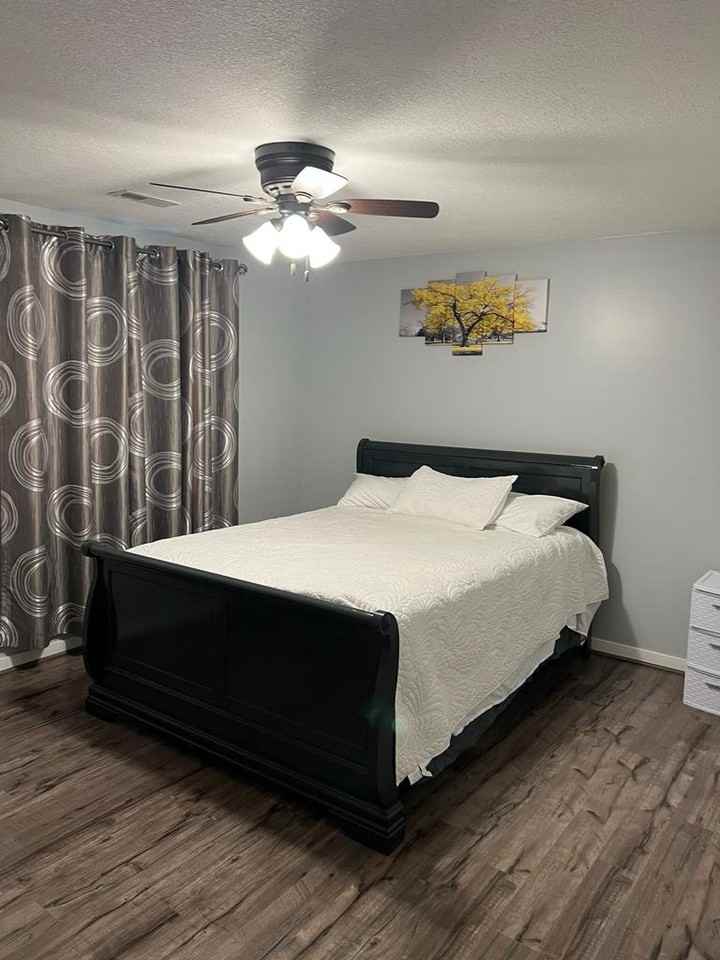 2209 Bateley St - Photo 3 of 8