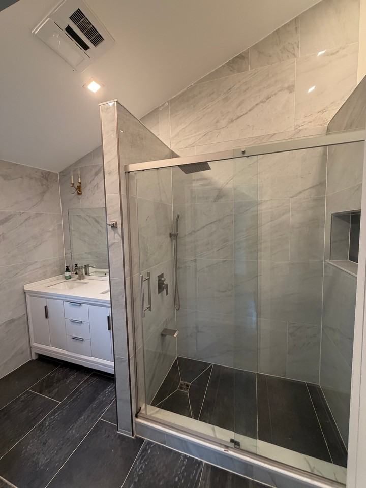 39 Jackson St #2 - Photo 5 of 10