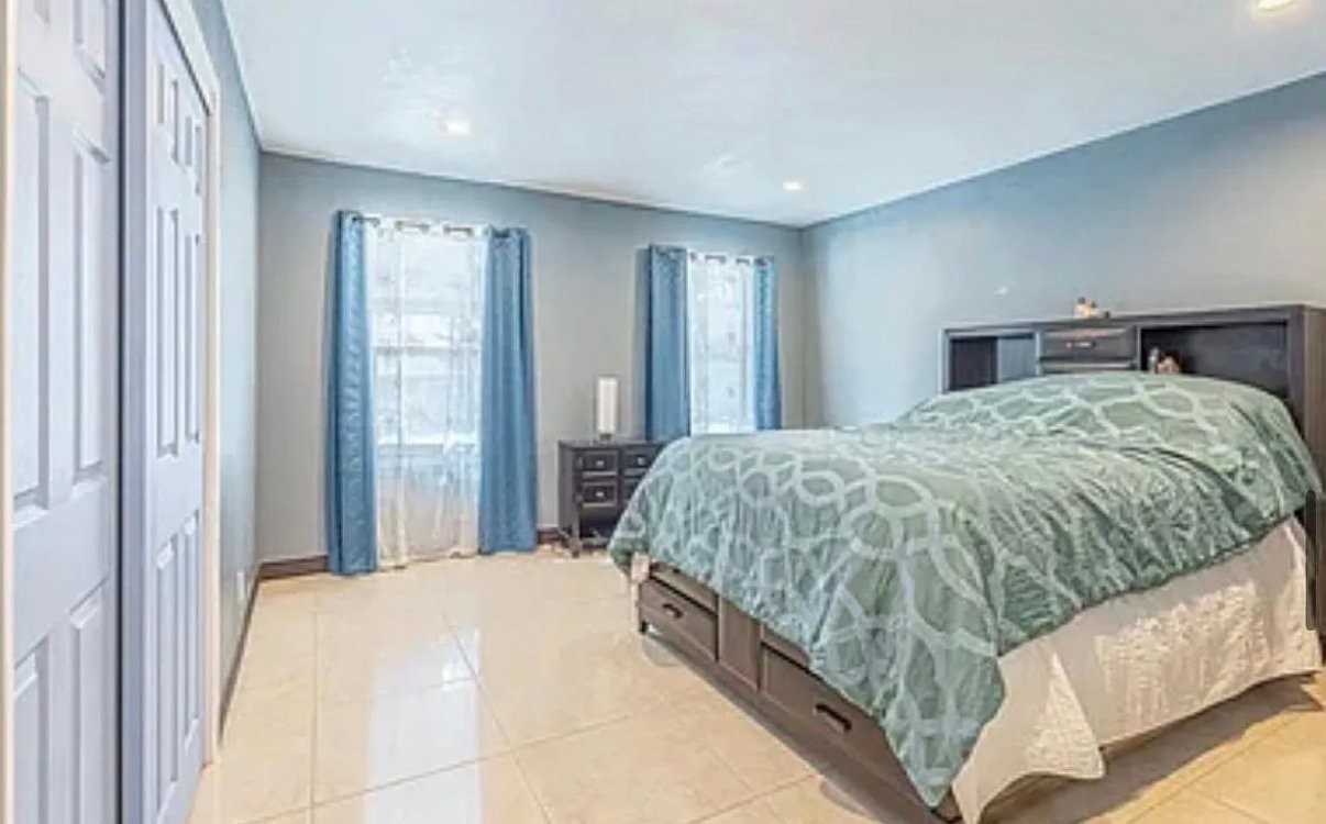 33656 Tradepost Rd - Photo 3 of 6