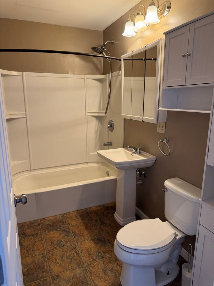 115 Adams St #2 - Photo 4 of 10