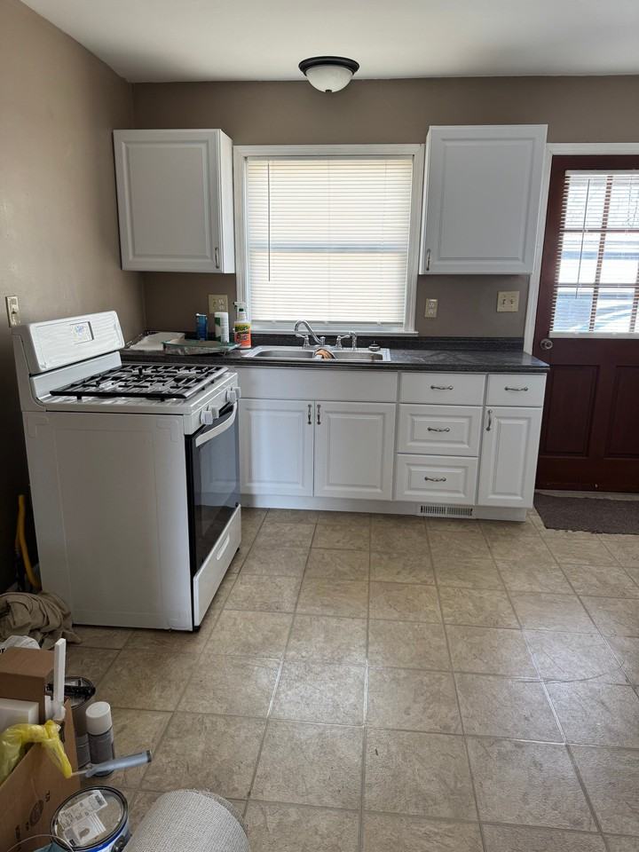 115 Adams St #2 - Photo 5 of 10