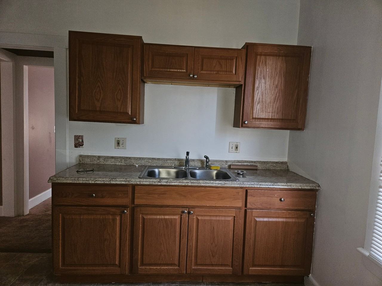 91 Andrew St - Photo 6 of 12