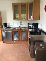featured image of 2418 Perry St