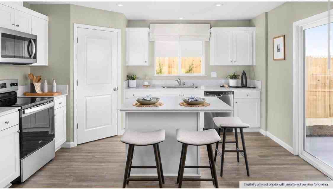 18415 Waterfront Way - Photo 3 of 19