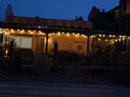 featured image of 4601 Lakeshore Dr