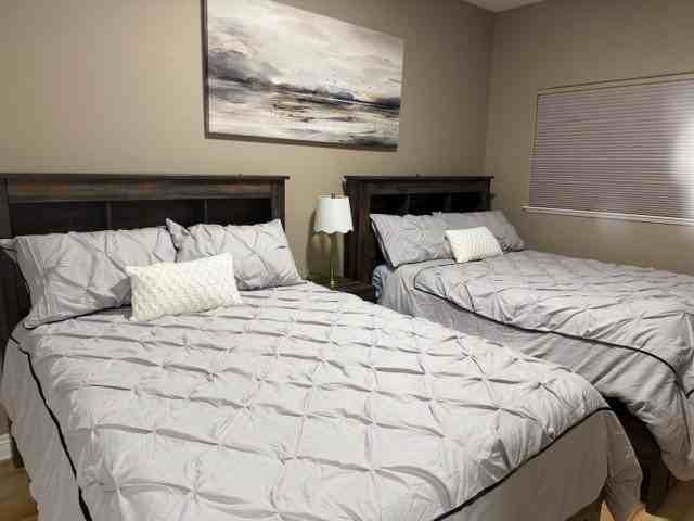 4601 Lakeshore Dr - Photo 3 of 18