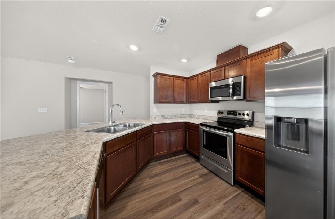 4404 Sw Sackett Ave - Photo 4 of 22