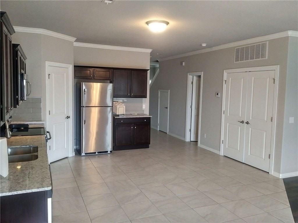 2725 W Kilimanjaro Way - Photo 7 of 20