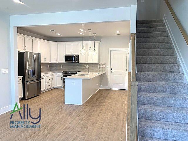 822 Wesley Ln #A - Photo 7 of 50