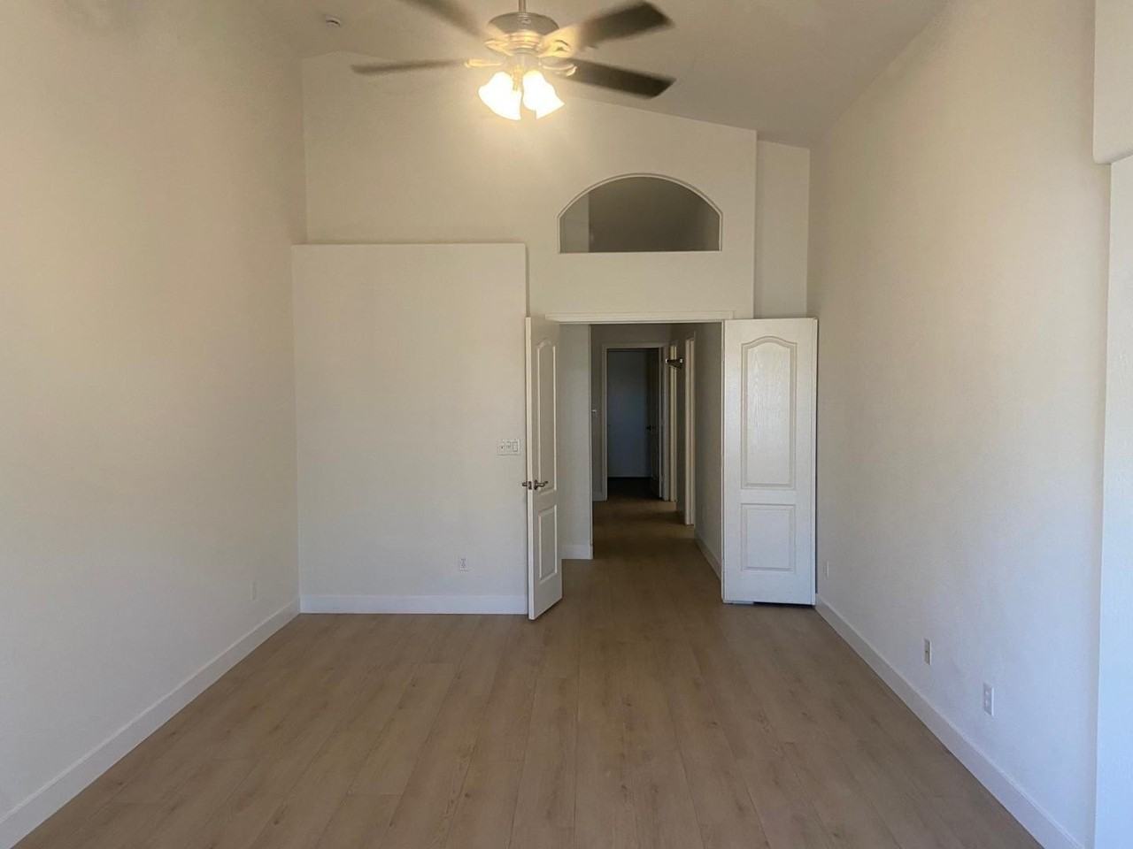 8122 E Theresa Dr - Photo 7 of 16