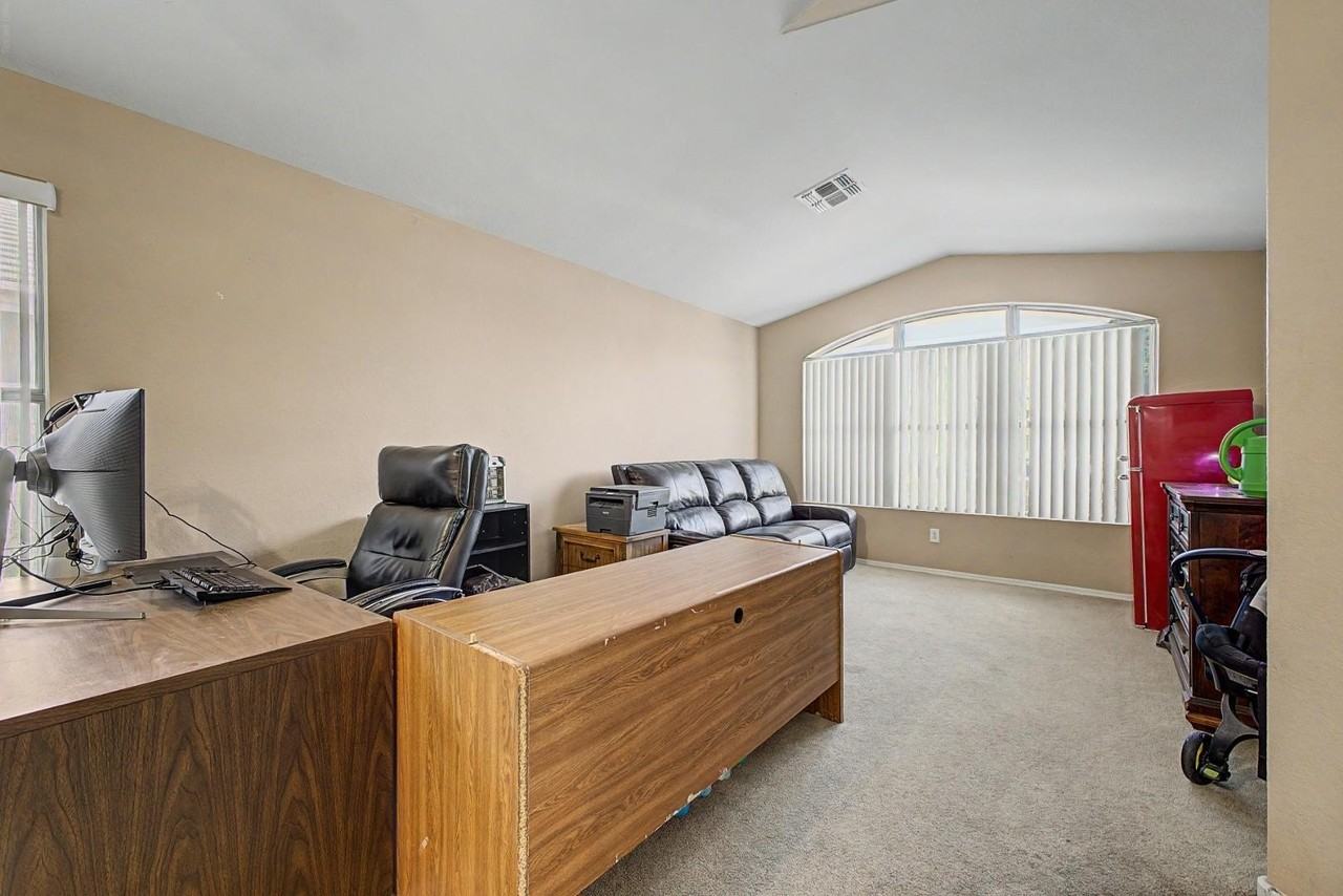 20004 N 65th Dr - Photo 4 of 34