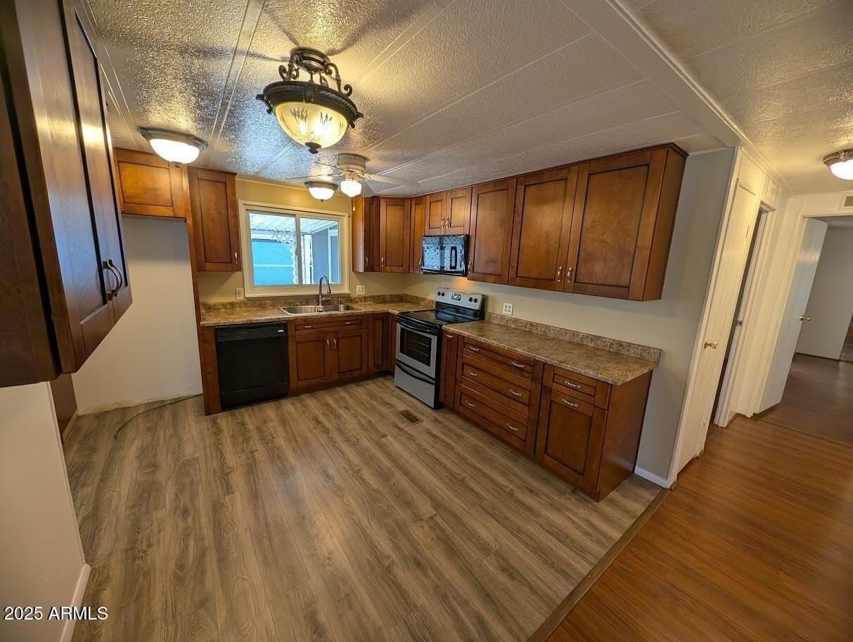 18003 N 2nd St - Photo 5 of 29