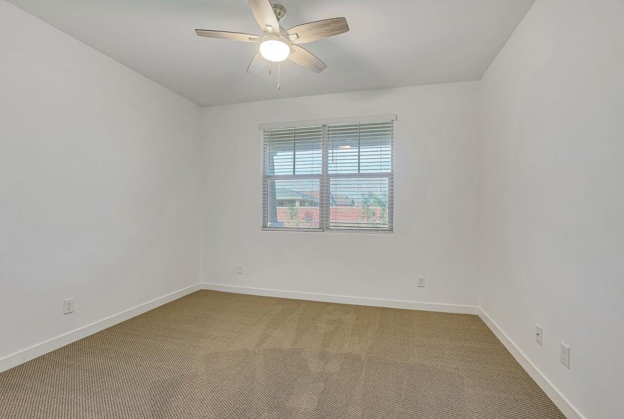 12881 N 145th Dr - Photo 6 of 38