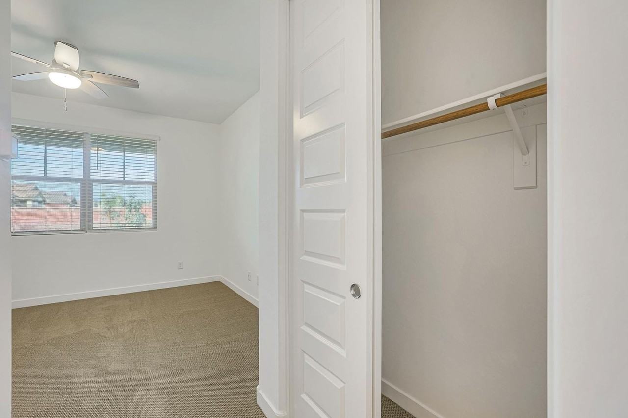 12881 N 145th Dr - Photo 7 of 38