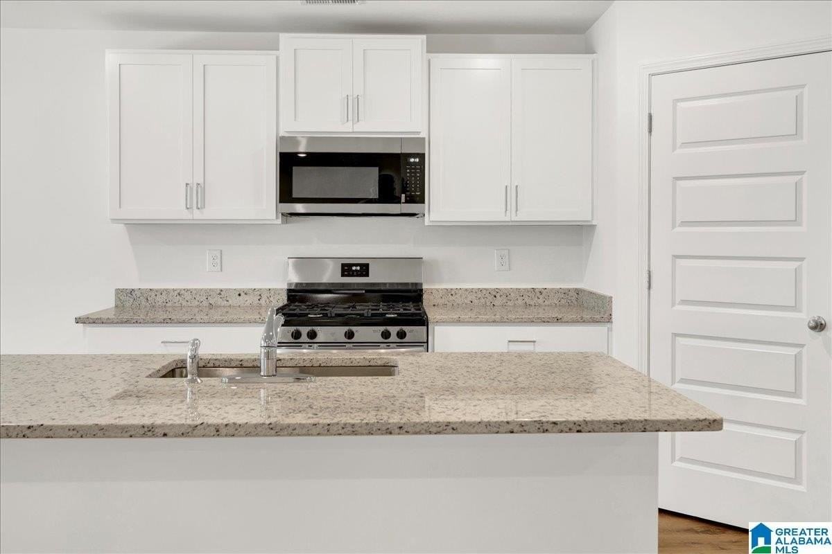 283 Halifax Ln - Photo 7 of 35