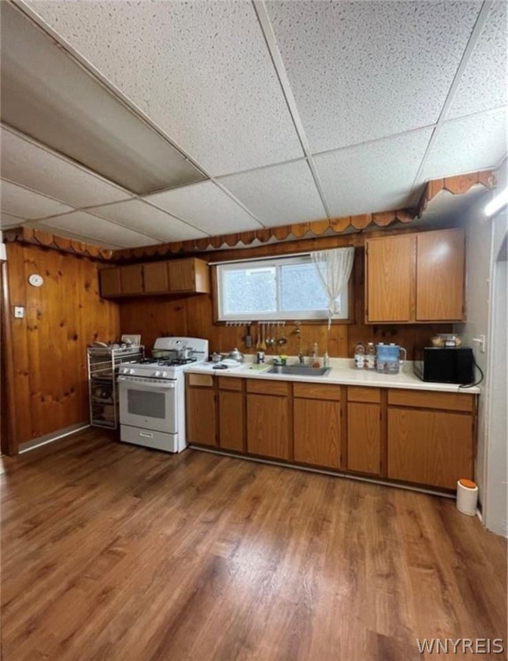 226 Longnecker St - Photo 7 of 18