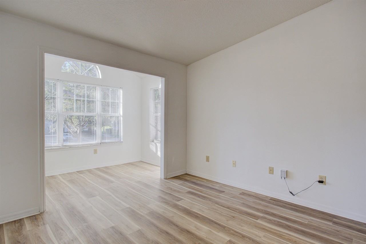 15205 Harbour Vista Cir - Photo 6 of 42