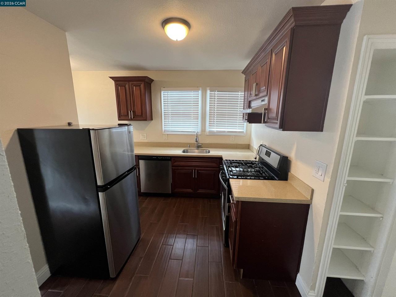 2824 23rd Ave - Photo 4 of 13