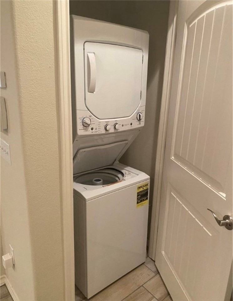 919 Moore Ave - Photo 5 of 8