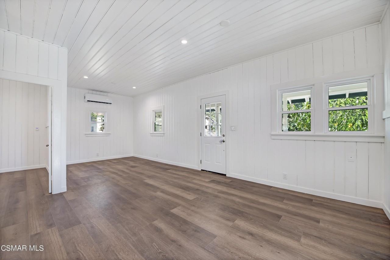 641 W La Loma Ave Unit 2 - Photo 7 of 18