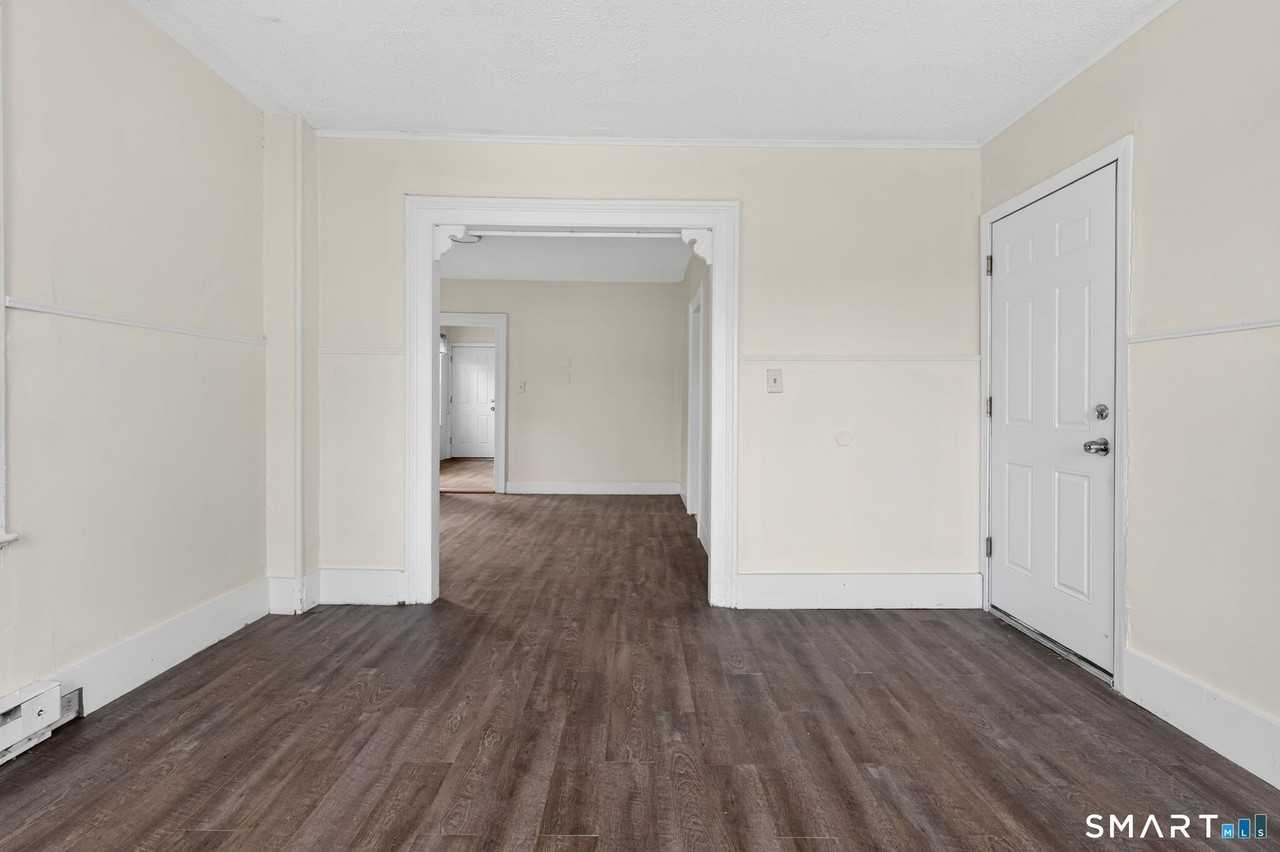 27 Beacon St #3 - Photo 2 of 21