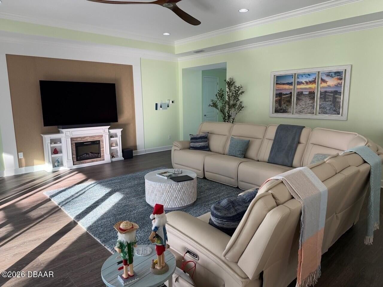 621 Hang Loose Way - Photo 5 of 40