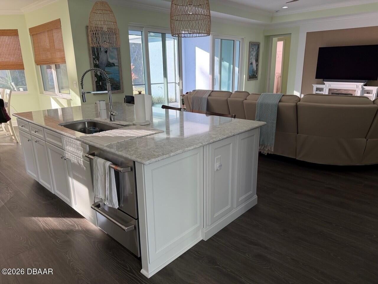 621 Hang Loose Way - Photo 7 of 40