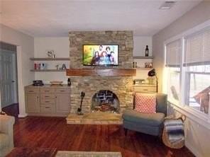 125 King St - Photo 2 of 11