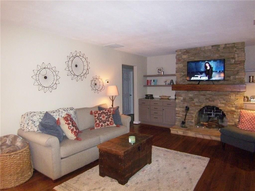 125 King St - Photo 3 of 11