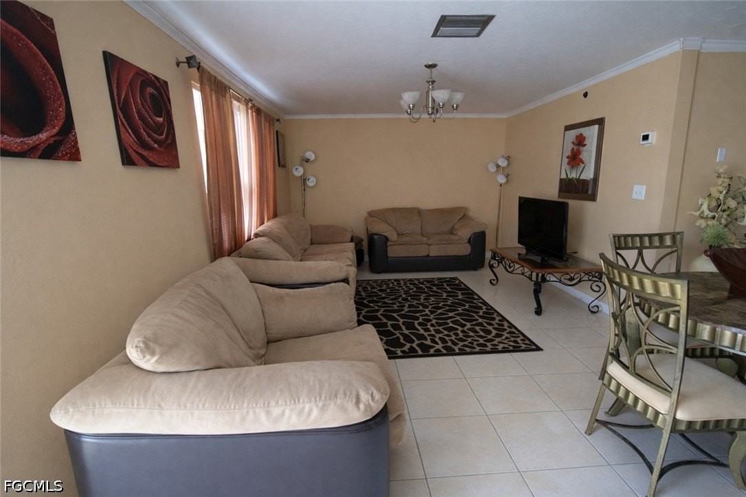 156 Sw 47th Ter Apt 1 - Photo 4 of 11