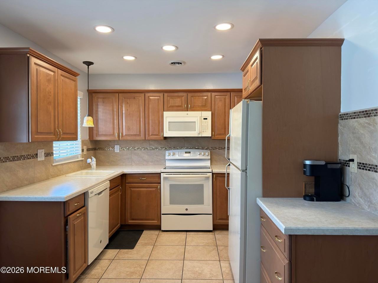 116B Buckingham Dr #B - Photo 2 of 21