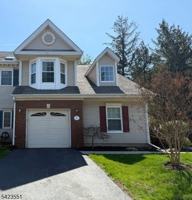 featured image of 2 Sapphire Ln
