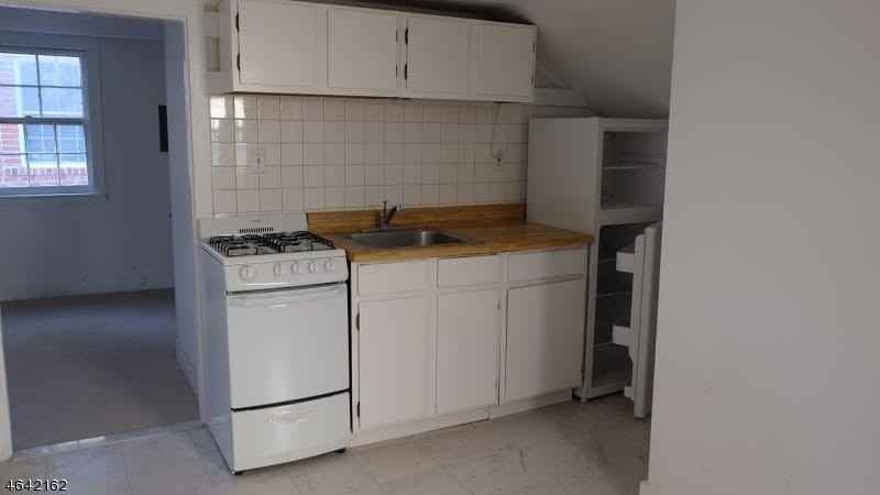 14 Elm St - Photo 5 of 7