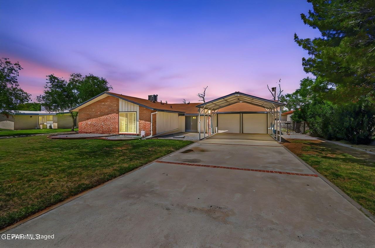 809 Del Mar Dr - Photo 2 of 28