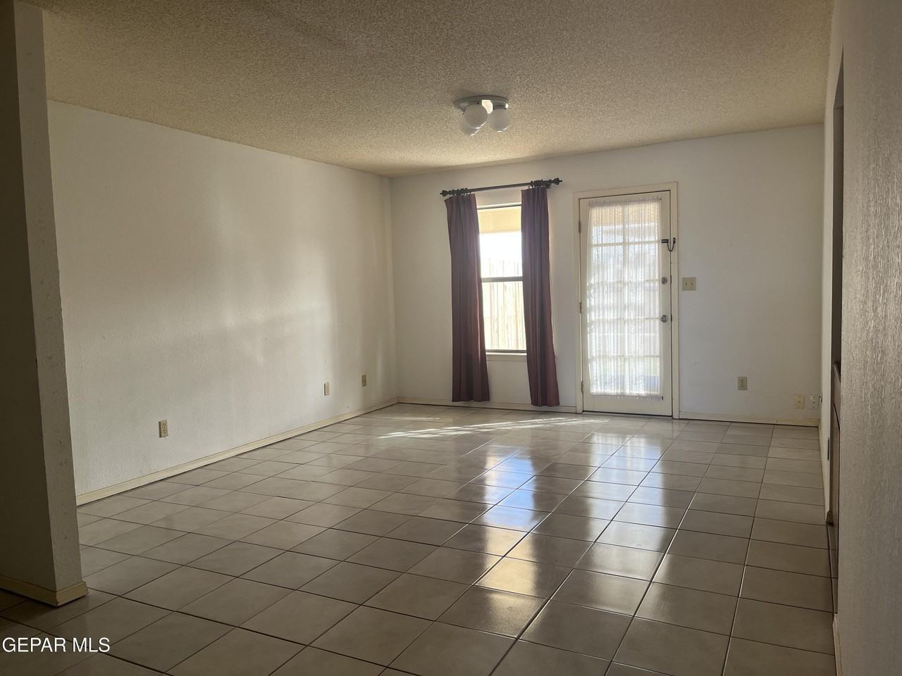 4006 Skyline Ave Unit A - Photo 2 of 13