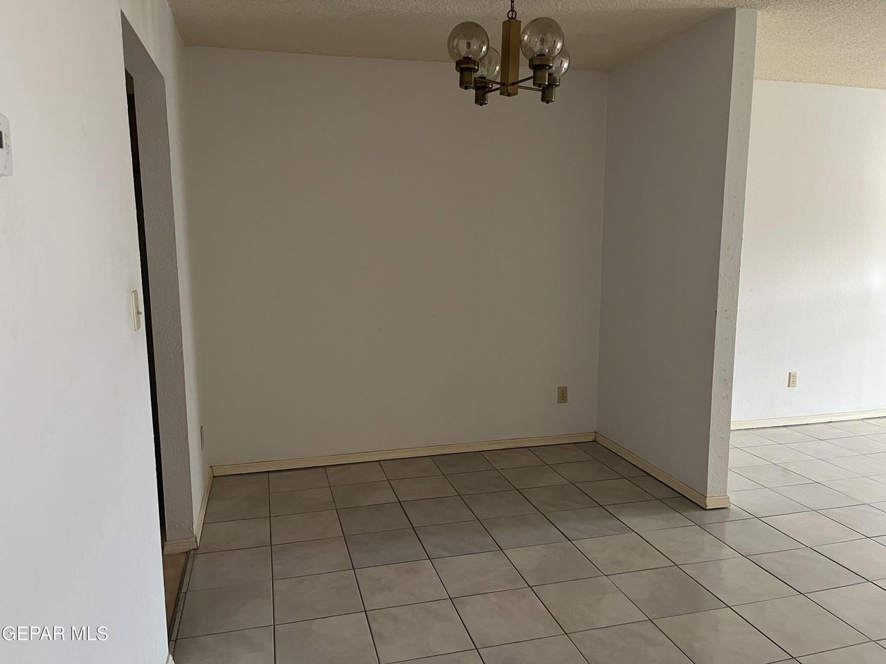 4006 Skyline Ave Unit A - Photo 3 of 13