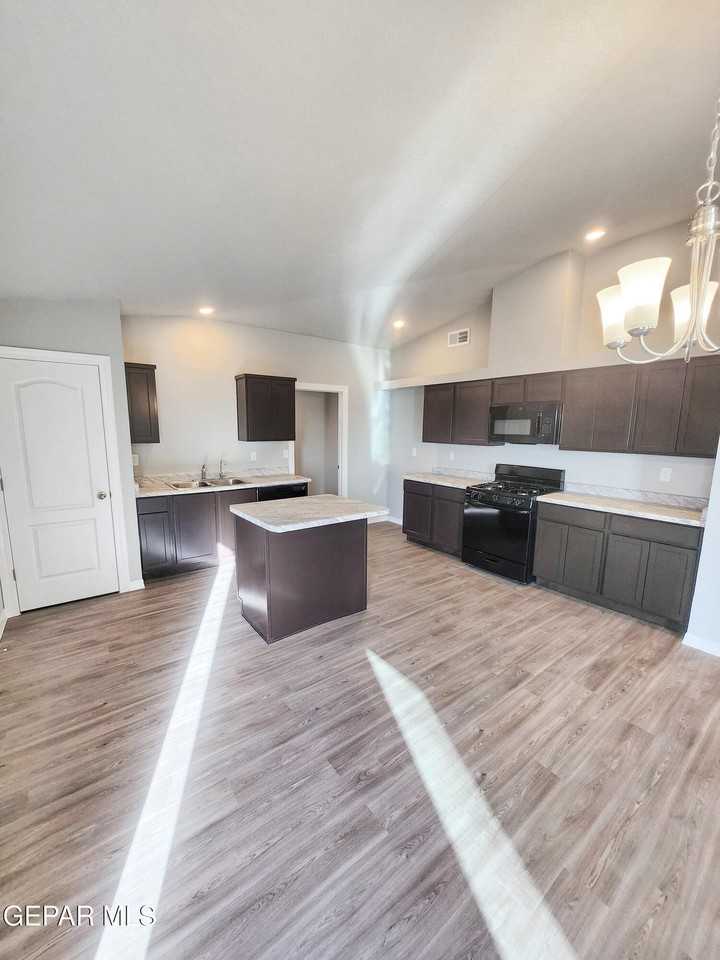 14384 Star Cactus Ave - Photo 6 of 25