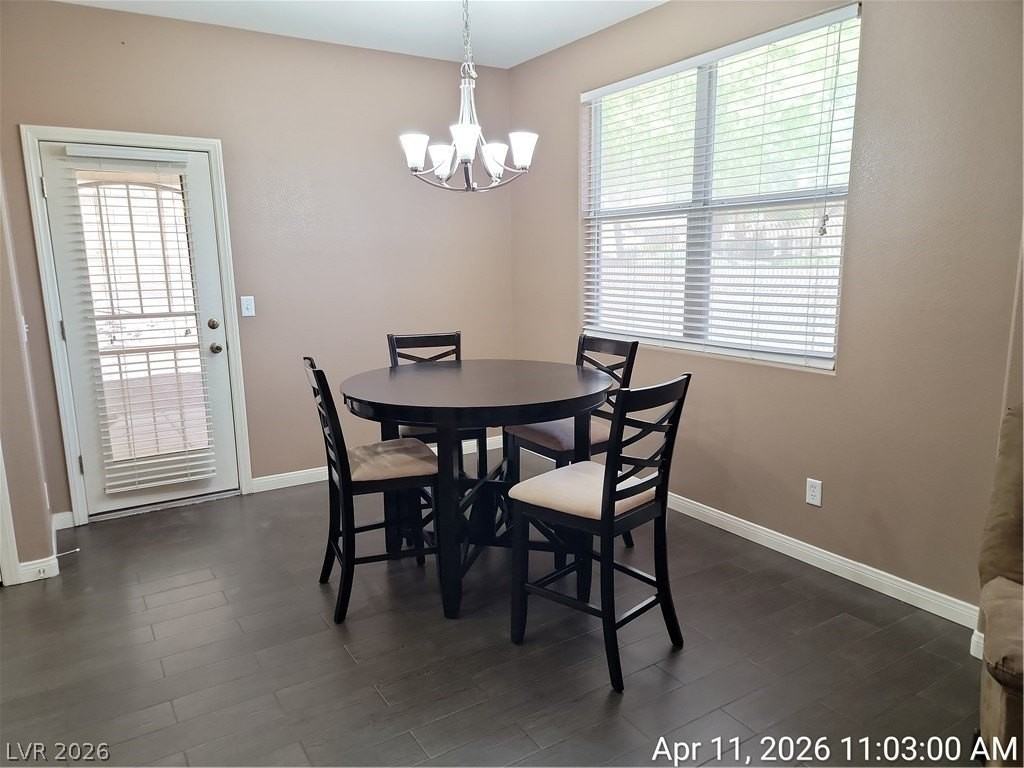 1033 Fishing St - Photo 7 of 40
