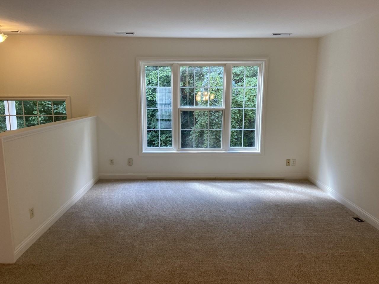 3470 Rivers Edge Dr - Photo 4 of 17