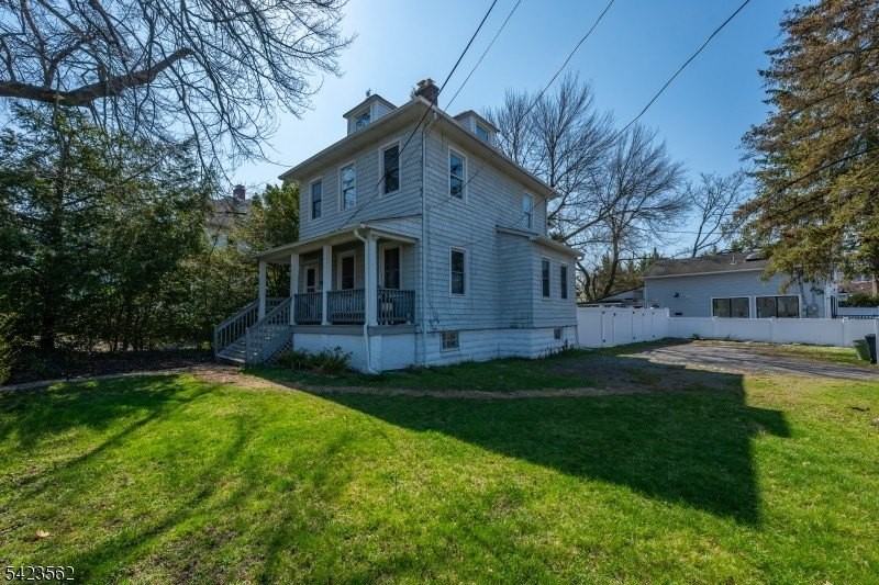 38 Claremont Ave - Photo 3 of 28