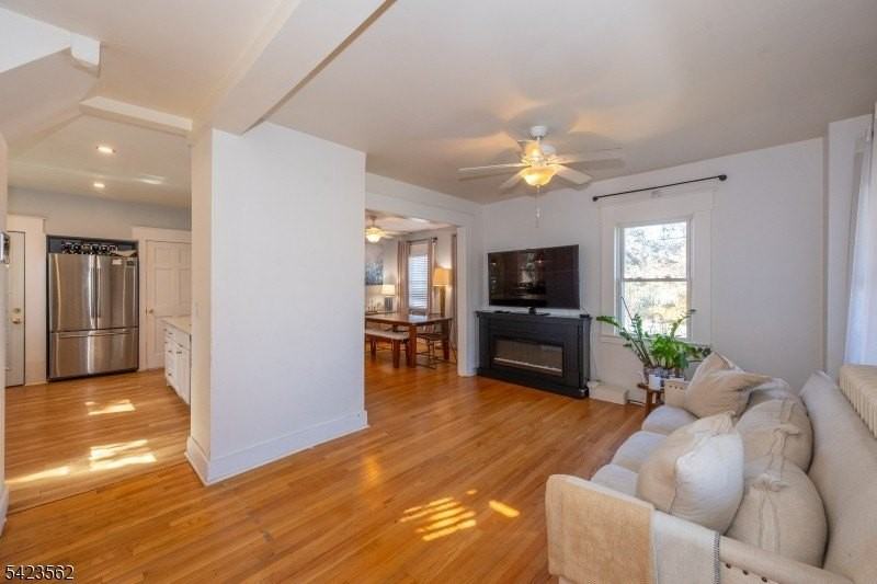 38 Claremont Ave - Photo 5 of 28