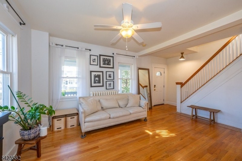 38 Claremont Ave - Photo 7 of 28