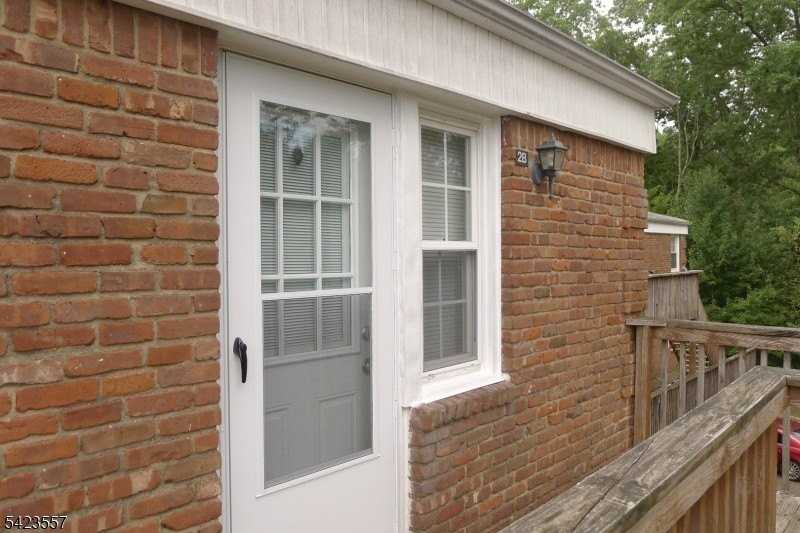 15 Dartmouth Ave #2B - Photo 2 of 12